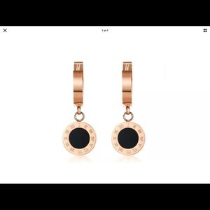 Dangle/ Drop rose gold tone earings